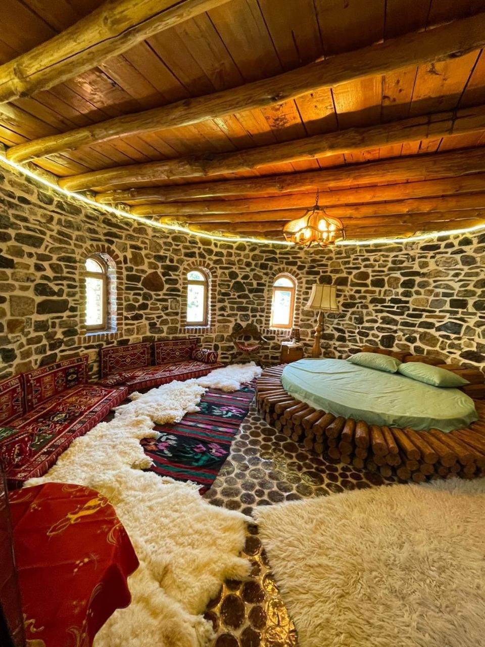 Hotel Dibra Park Agrotourism Peshkopi Exterior foto