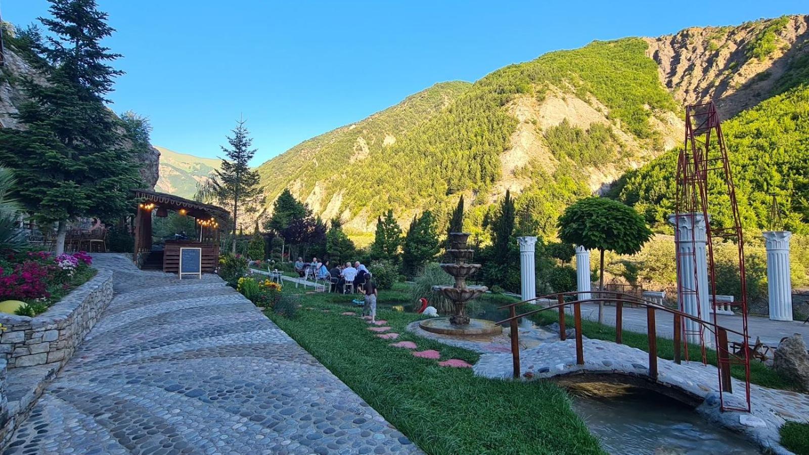 Hotel Dibra Park Agrotourism Peshkopi Exterior foto