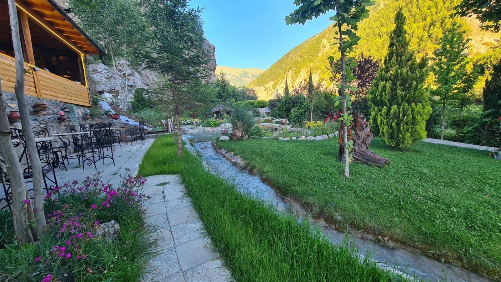 Hotel Dibra Park Agrotourism Peshkopi Exterior foto